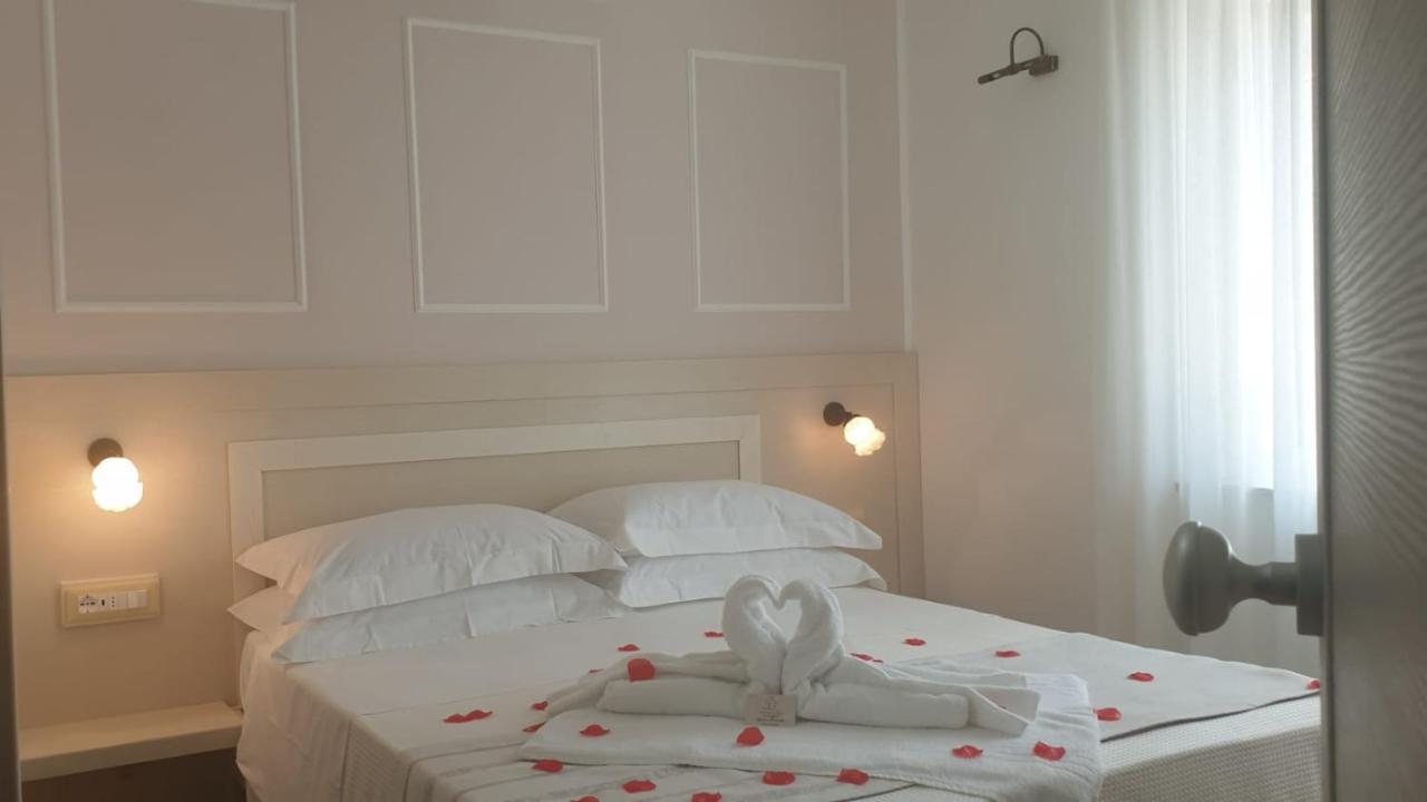 Le Camere Di Libero E Roberta Parghelia Exterior foto